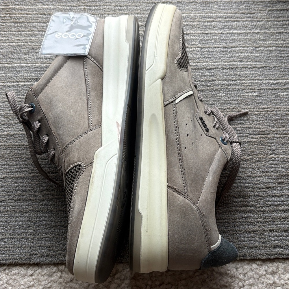 ECCO Men's Taupe and Blue Sneakers - Picture 2 of 5